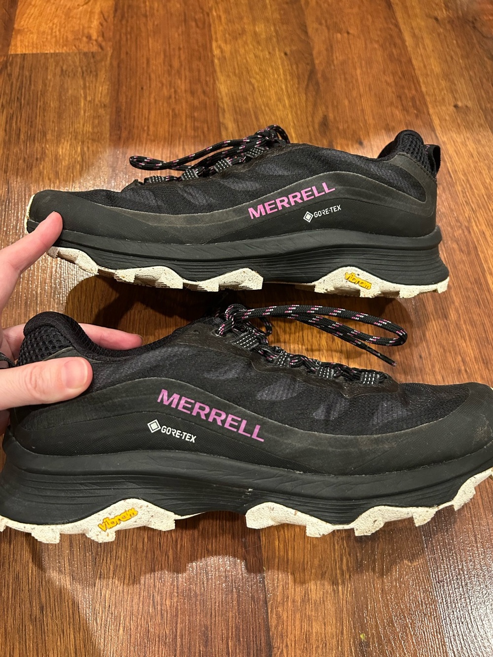 Merrell Women's Moab Speed GORE-TEX Hiking Shoes Vibram Soles Size 10 Black